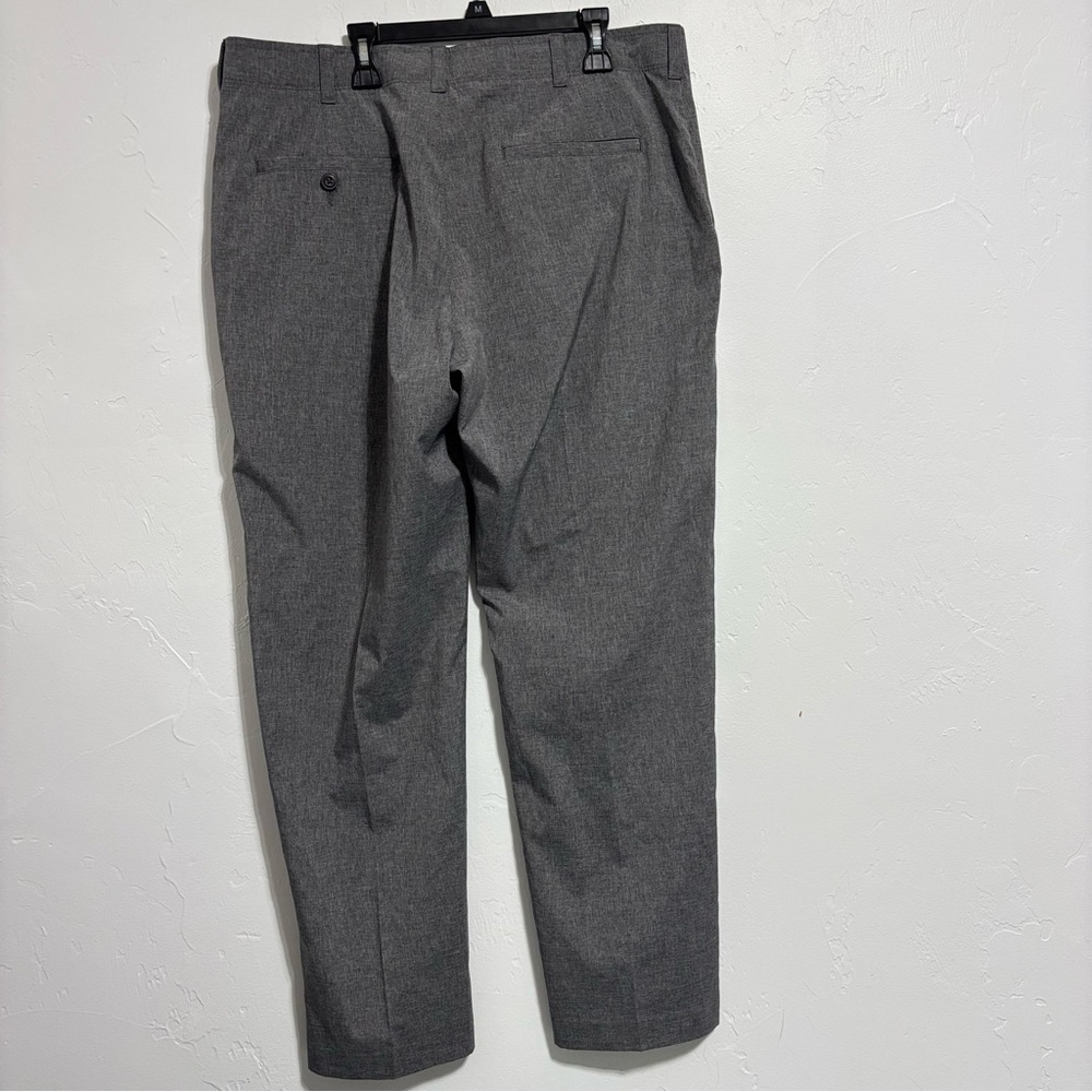 Ben Hogan Men's Gray Golf Pant Size 36x30 Casual Athletic Flat Front Pockets - Picture 4 of 10